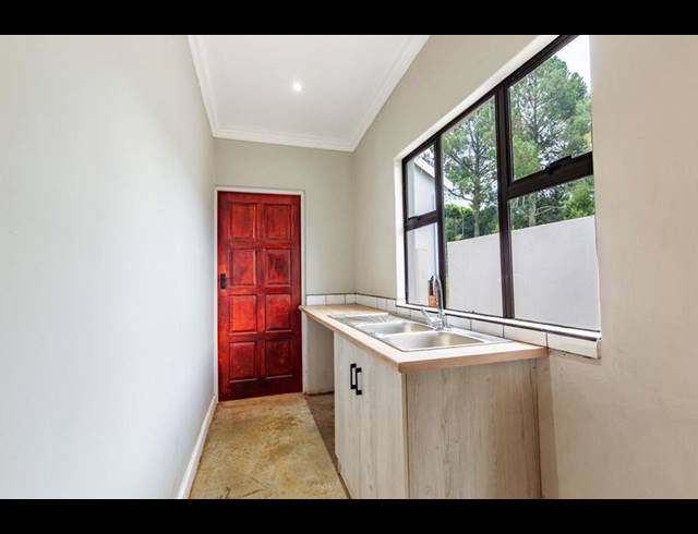 3 BEDROOM TOWNHOUSE FOR SALE IN WORLD'S VIEW